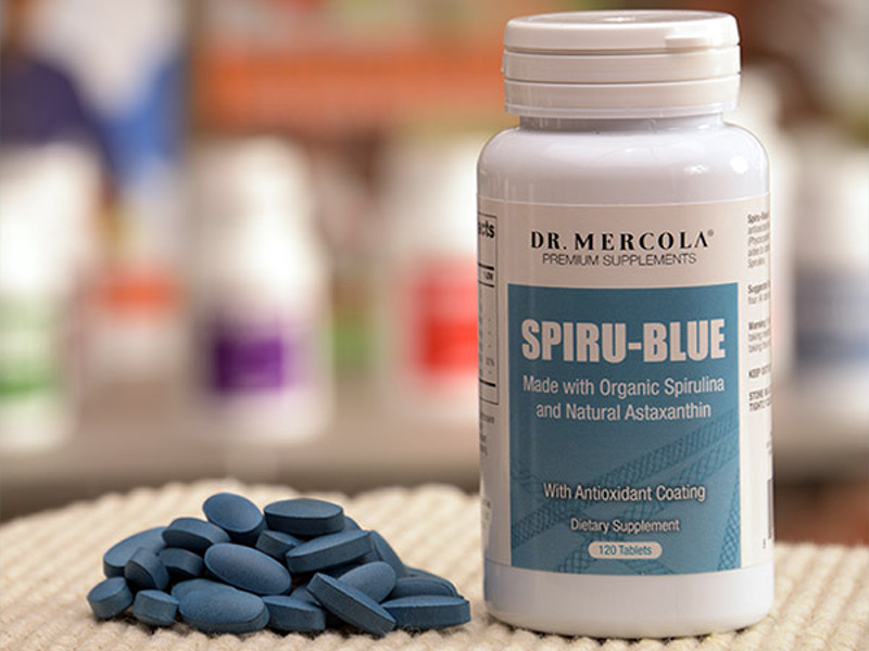 Spirulina-blue contains spirulina extract, astaxanthin, and other nutrients