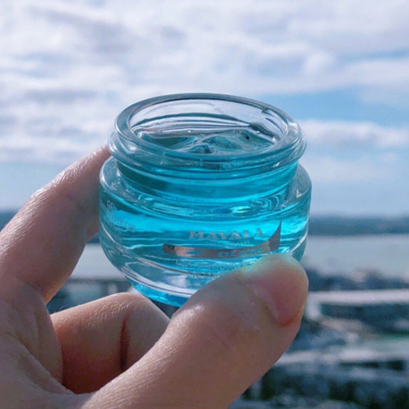 Blue spirulina extract application: blue spirulina cosmetic