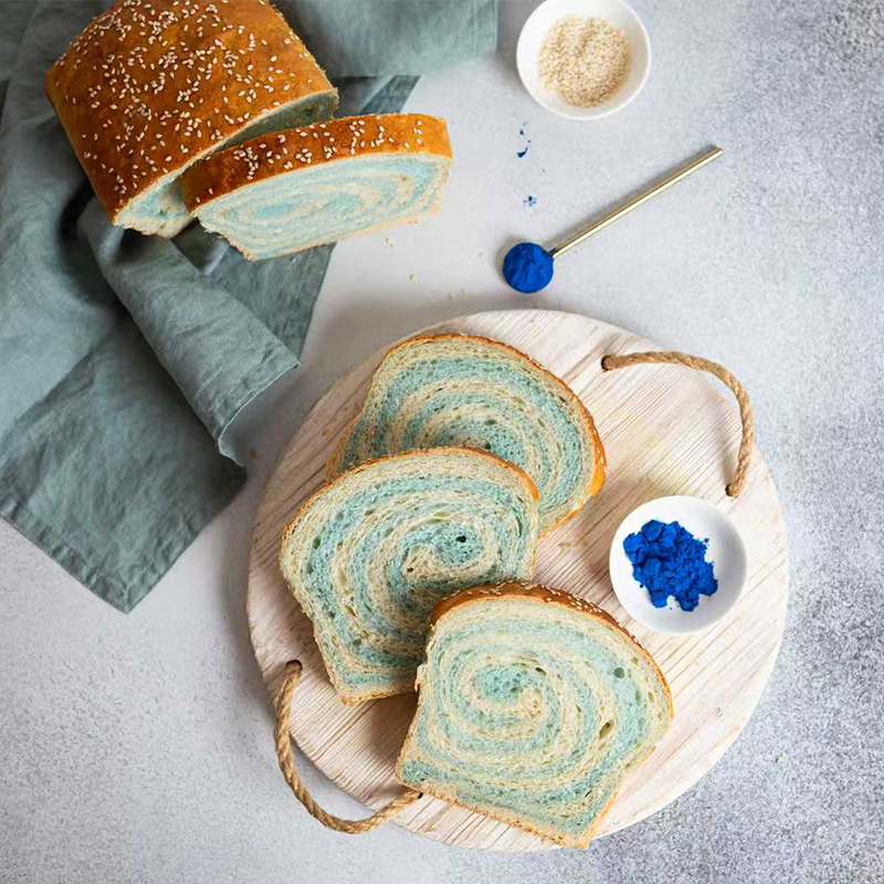 Blue spirulina extract application: blue bread
